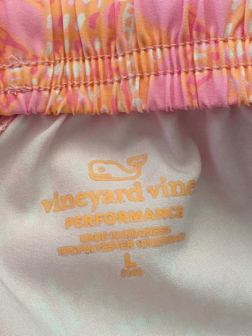 Vineyard Vines Performance Chappy Fish Neon Rosa Girls Shorts